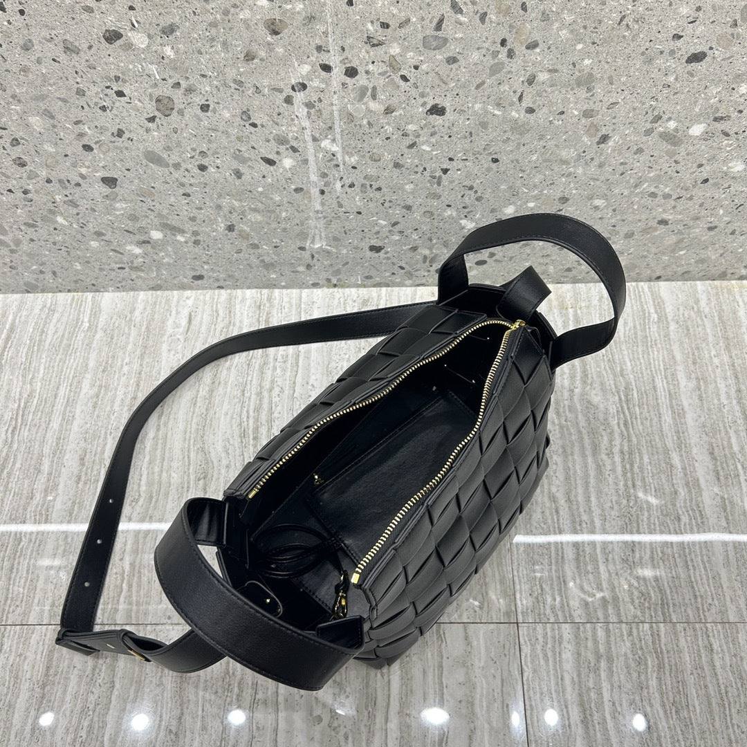 Intrecciato Leather Shoulder Bag