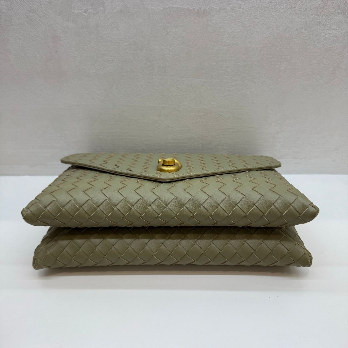 Knot Lock Leather Top Handle Bag